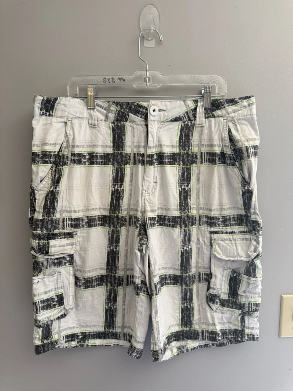 VTG Surplus Men’s Striped Plaid Cargo Shorts SZ 36 Black White Grunge 90s Casual